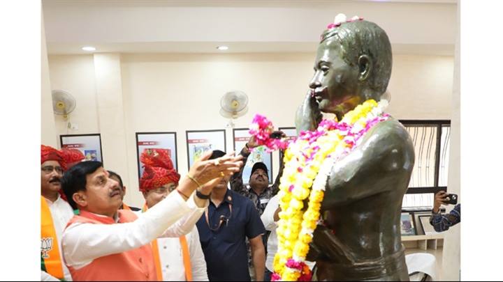 स्वतंत्रता संग्राम में अमर शहीद चन्द्रशेखर आजाद का सदैव किया जाएगा स्मरण : मुख्यमंत्री डॉ. यादव