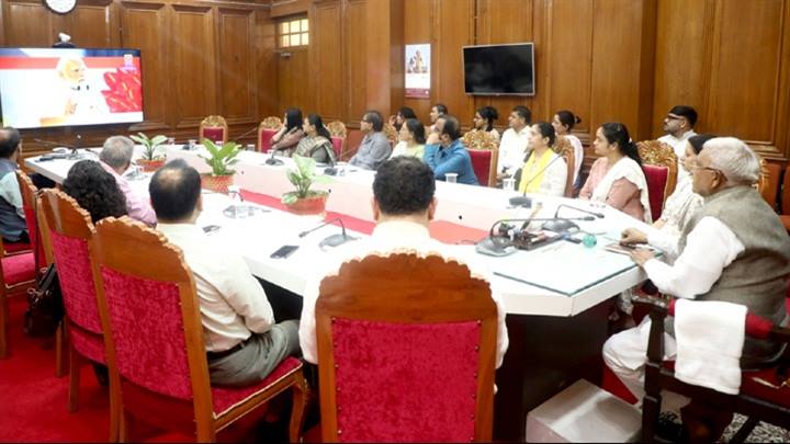 प्रधानमंत्री श्री मोदी ने राष्ट्रीय गीत वंदे मातरम् के 150वें वर्ष के स्मरणोत्सव समारोह का किया शुभारम्भ