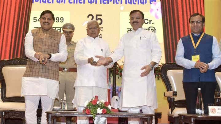 शिक्षक, आदर्श समाज और राष्ट्र के शिल्पकार हैं : राज्यपाल श्री पटेल