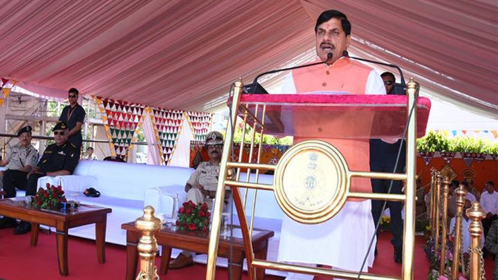 मुख्यमंत्री डॉ. मोहन यादव ने लाल परेड ग्राउंड भोपाल में राष्ट्रीय सुरक्षा गार्ड (NSG)  समग्र क्षमता निर्माण प्रशिक्षण एवं प्रदर्शन समारोह को संबोधित किया।