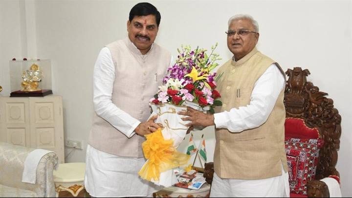 राज्यपाल श्री पटेल से मुख्यमंत्री डॉ. यादव ने राजभवन में सौजन्य भेंट की