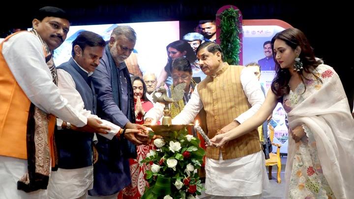 पर्यटन को मिली नई उड़ान, टूरिज्म कॉन्क्लेव में मिले 3000 करोड़ से अधिक के निवेश प्रस्ताव : मुख्यमंत्री डॉ. यादव