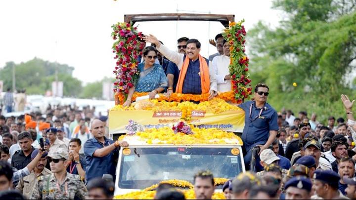 गरीब कल्याण और प्रदेश के चहुँमुखी विकास के लिये हो रहे हैं योजनाबद्ध तरीके से कार्य : मुख्यमंत्री डॉ. यादव