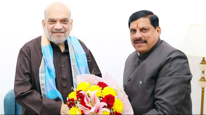 मुख्यमंत्री डॉ. यादव ने केंद्रीय गृह एवं सहकारिता मंत्री श्री शाह से भेंट की मुख्यमंत्री डॉ. यादव ने केंद्रीय गृह एवं सहकारिता मंत्री श्री शाह से भेंट की