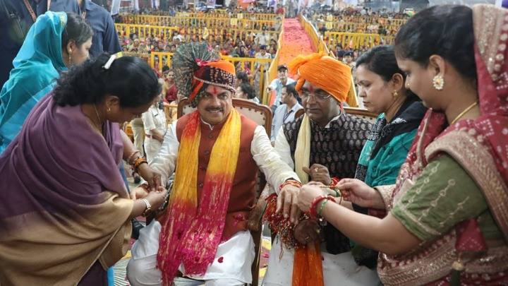घर में बहन-बेटियों के साथ आती है हर सिद्धि, बहनों के कल्याण के लिए प्रतिबद्ध है राज्य सरकार : मुख्यमंत्री डॉ. यादव