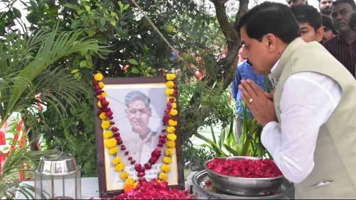 मुख्यमंत्री डॉ. यादव ने शोकाकुल बघेल परिवार को ढांढस बंधाया